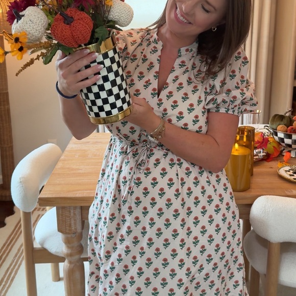 AUREUM Rose Print Puff Sleeve Midi Dress - Picture 7 of 7